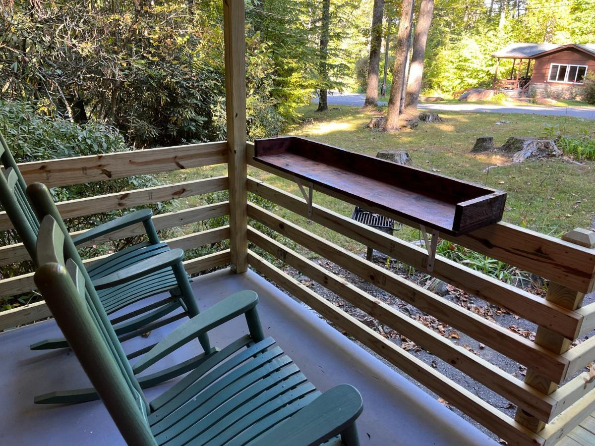 Cozy Cabin Pet Friendly Ada Compatible Мегги-Вэлли Экстерьер фото
